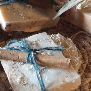 Sabó de glicerina amb taronja, canyella, i Lufa